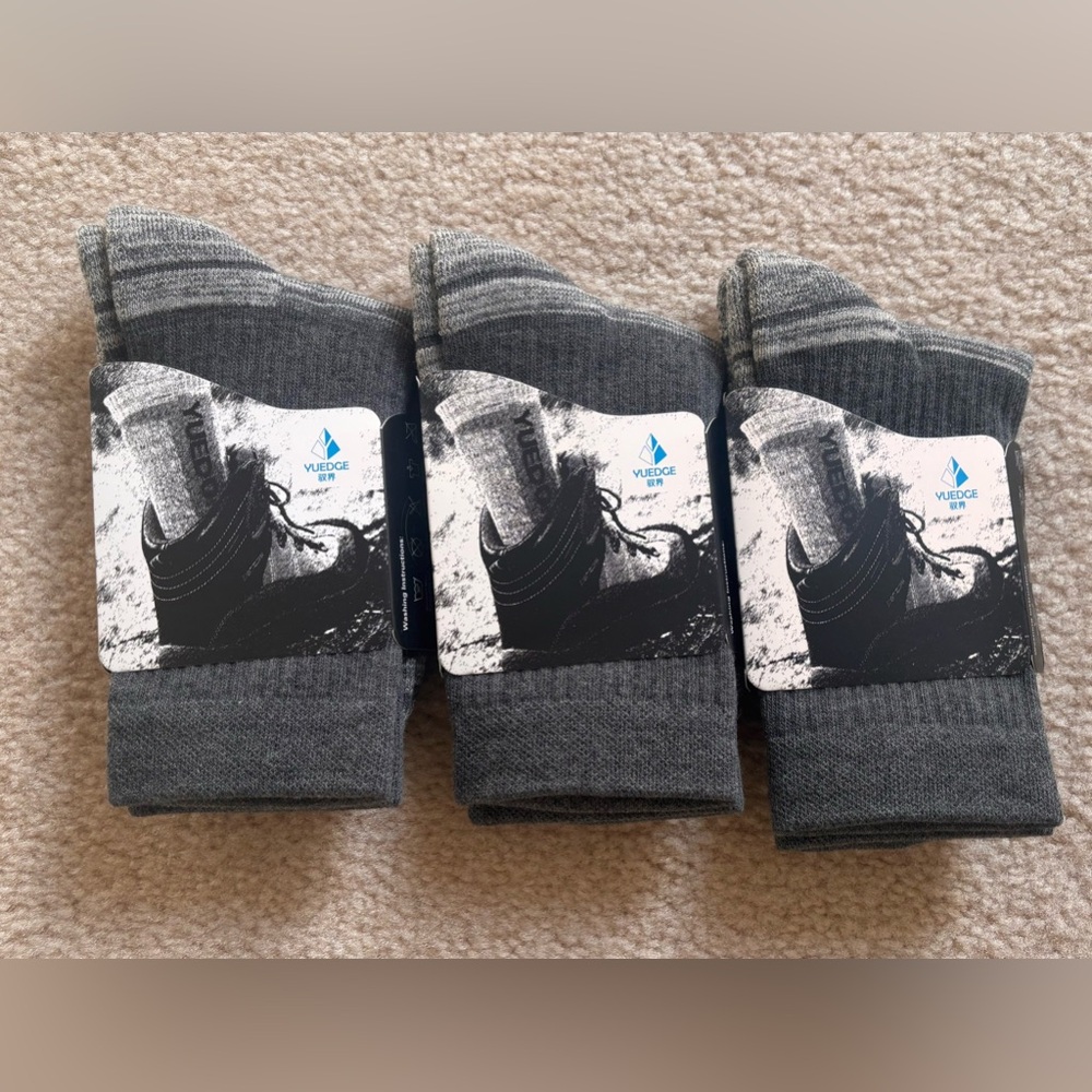 YUEDGE Women's Performance Cotton Cushion Crew Socks